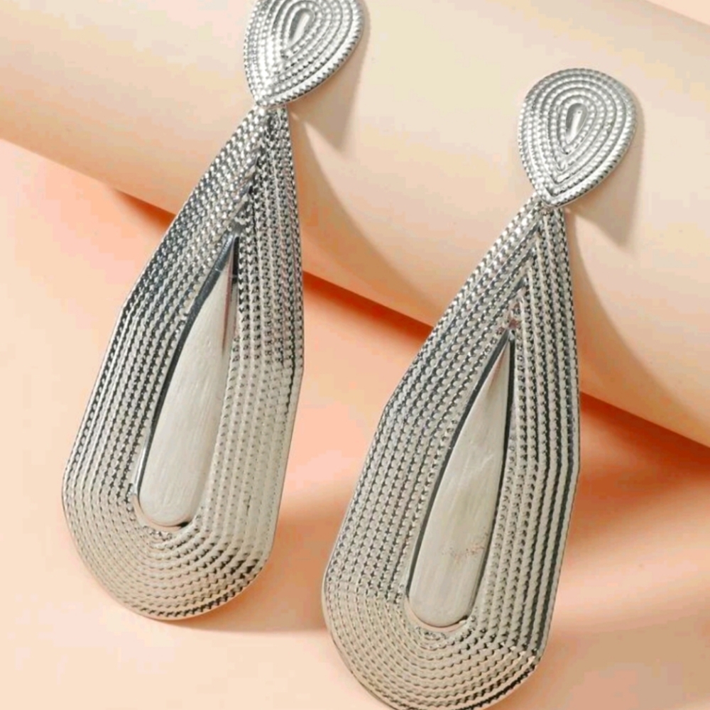 Earring